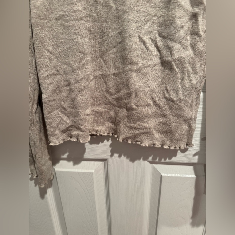 Splendid Sweater - Picture 3 of 5